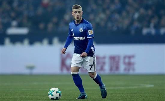  沙尔克04换帅如换刀，临时主帅率队终结连败  