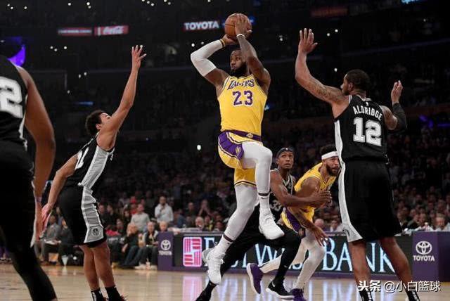  米切尔压哨绝杀骑士险胜活塞豪取四连胜佳绩